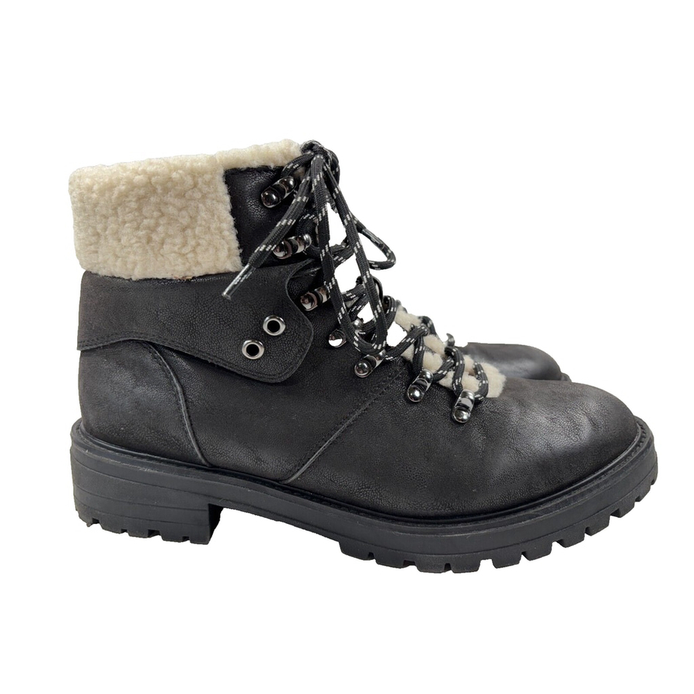 Universal Threads Black Winter Boots Women's Size 11